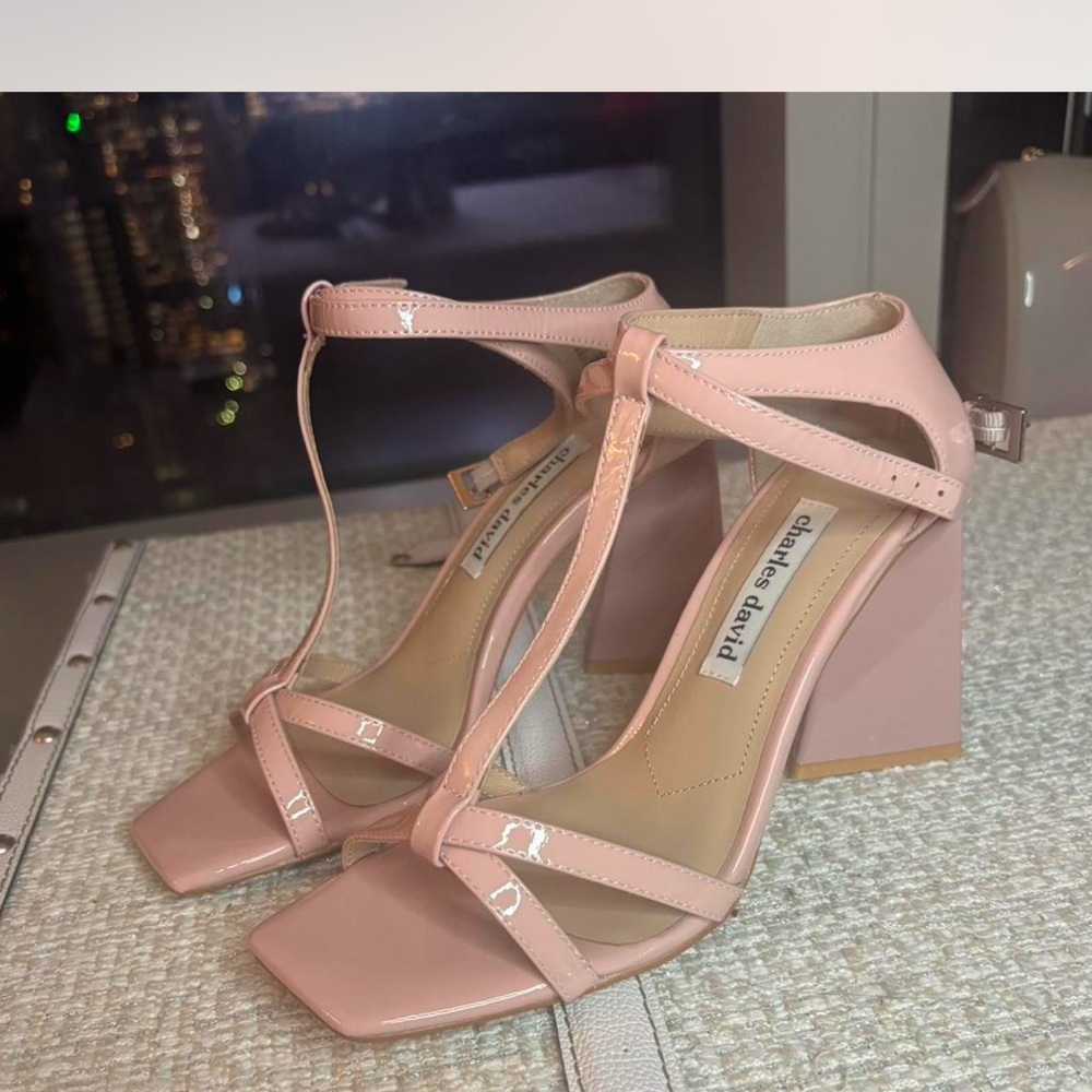 Charles David patent leather pink nude heels w/ t strap size 7 1/2 never worn